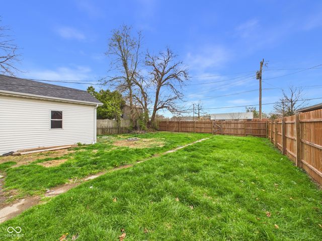 2420 Jackson Street, Anderson, IN 46016