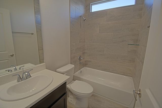 2590 Camino Plata Loop NE, Rio Rancho, NM 87144