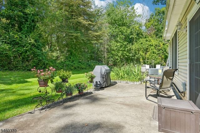 33 Spring Hollow Rd, Wantage Twp., NJ 07461