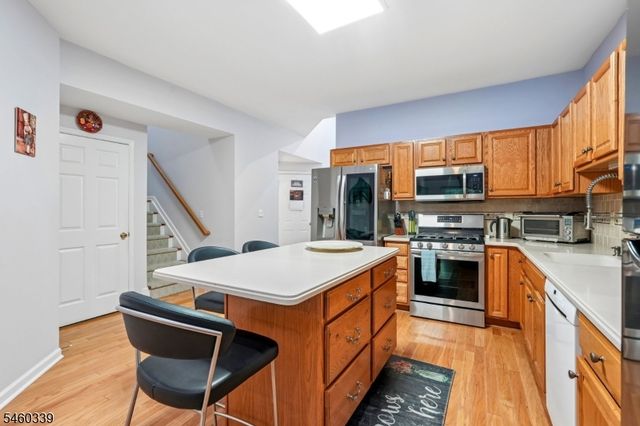 33 Spring Hollow Rd, Wantage Twp., NJ 07461