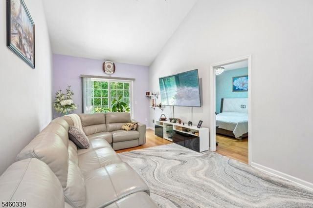 33 Spring Hollow Rd, Wantage Twp., NJ 07461