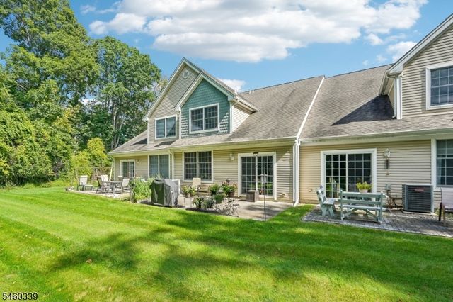 33 Spring Hollow Rd, Wantage Twp., NJ 07461