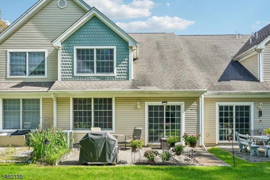 33 Spring Hollow Rd, Wantage Twp., NJ 07461 — photo 2