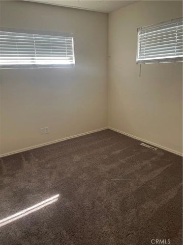 1041 Whittier Avenue, Hemet, CA 92543