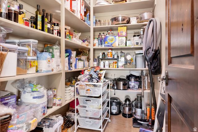 373 W MERIDIAN DR, Ivins, UT 84738