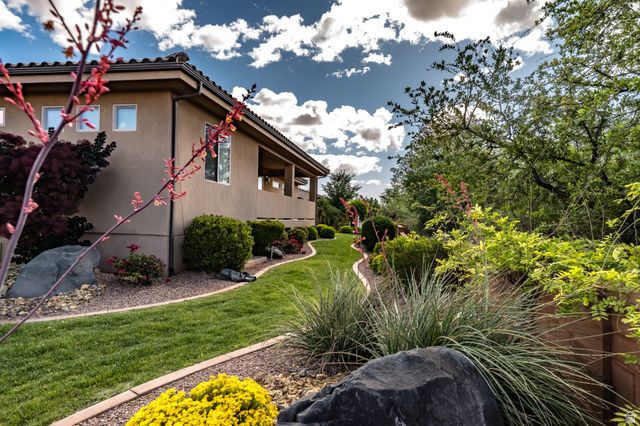 373 W MERIDIAN DR, Ivins, UT 84738