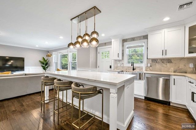 283 Eccleston Place, Maywood, NJ 07607