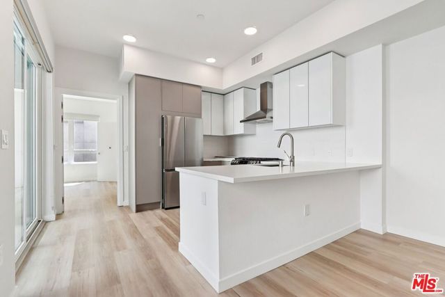 9900 Venice 309, Culver City, CA 90232