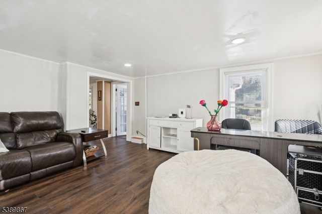 385 Ridge Rd, South Brunswick Twp., NJ 08810