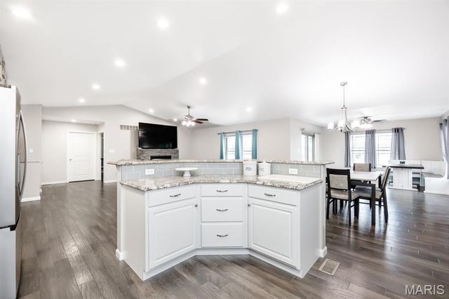 2620 Vulliet Road, Highland, IL 62249