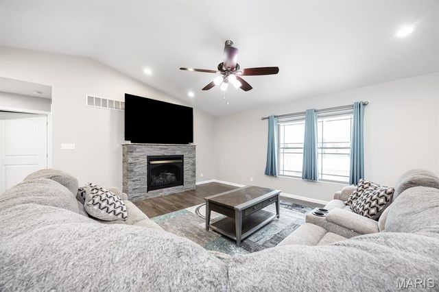 2620 Vulliet Road, Highland, IL 62249