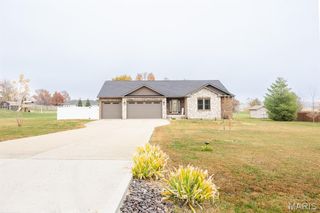 2620 Vulliet Road, Highland, IL 62249