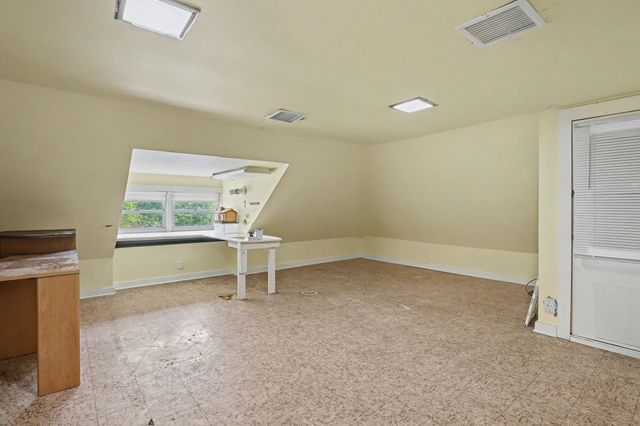 1361 VINTON AVE, Memphis, TN 38104