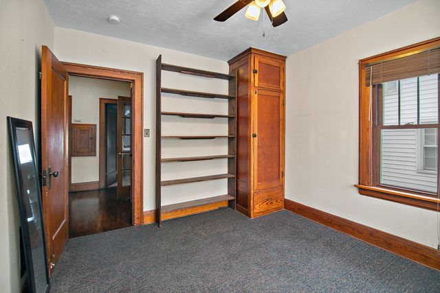 997 S Evergreen Avenue, Kankakee, IL 60901