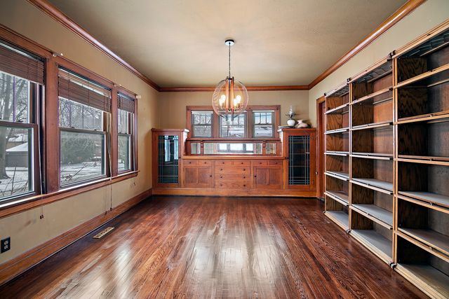 997 S Evergreen Avenue, Kankakee, IL 60901