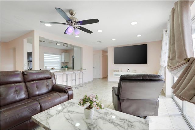 1126 ORWELL AVENUE, Orlando, FL 32809