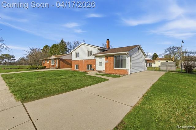 34580 Viceroy Drive, Sterling Heights, MI 48310
