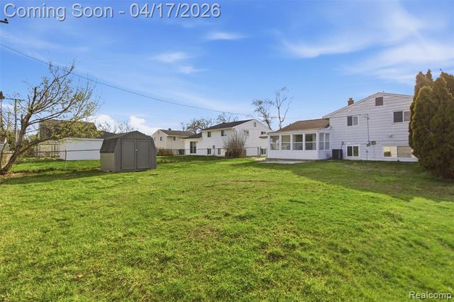 34580 Viceroy Drive, Sterling Heights, MI 48310