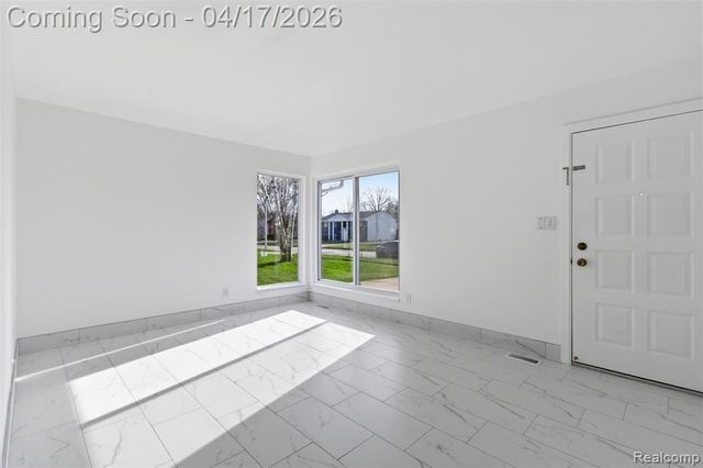 34580 Viceroy Drive, Sterling Heights, MI 48310