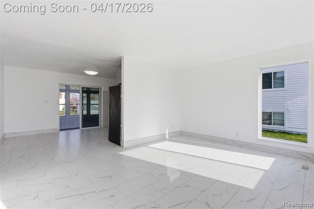 34580 Viceroy Drive, Sterling Heights, MI 48310