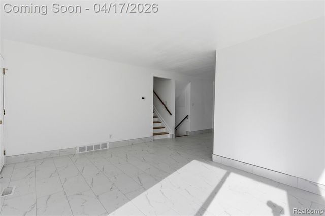 34580 Viceroy Drive, Sterling Heights, MI 48310