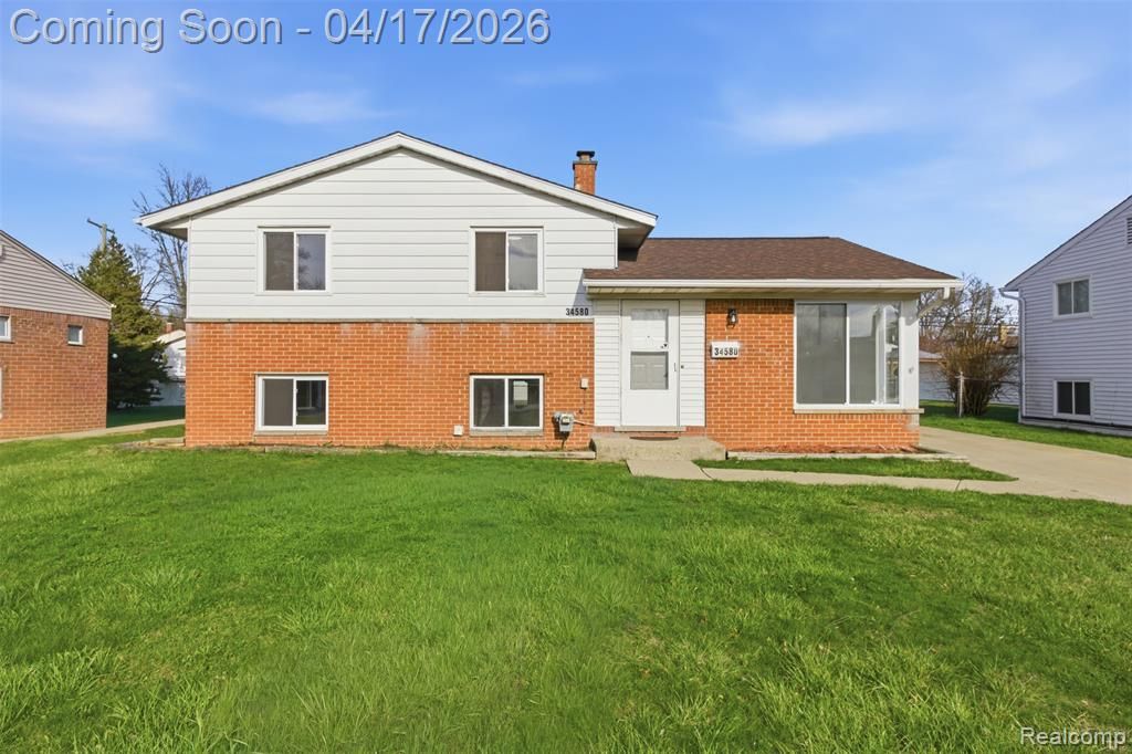 34580 Viceroy Drive, Sterling Heights, MI 48310