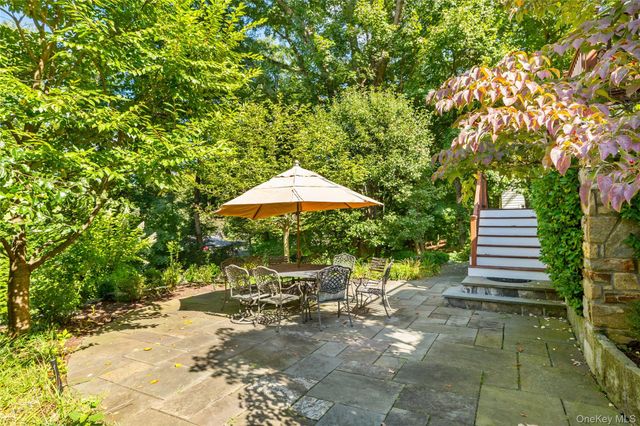 79 Greenacres Avenue, Scarsdale, NY 10583