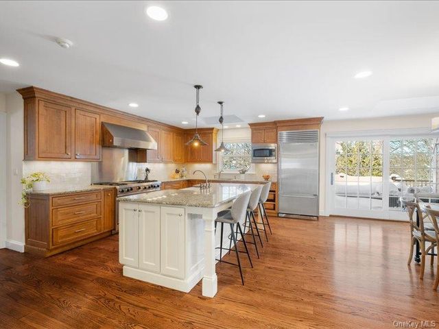 79 Greenacres Avenue, Scarsdale, NY 10583