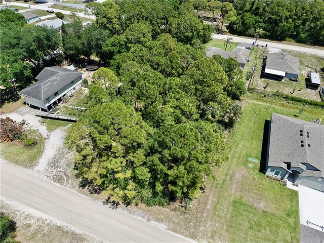 7756 98th Avenue, Vero Beach, FL 32967