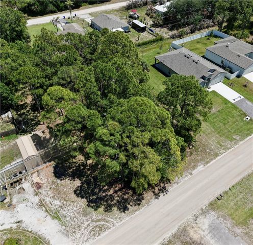 7756 98th Avenue, Vero Beach, FL 32967