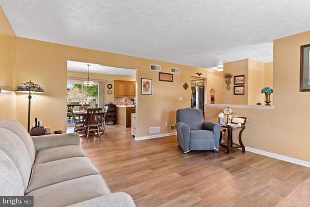 22 COBBLESTONE DRIVE, Carlisle, PA 17015