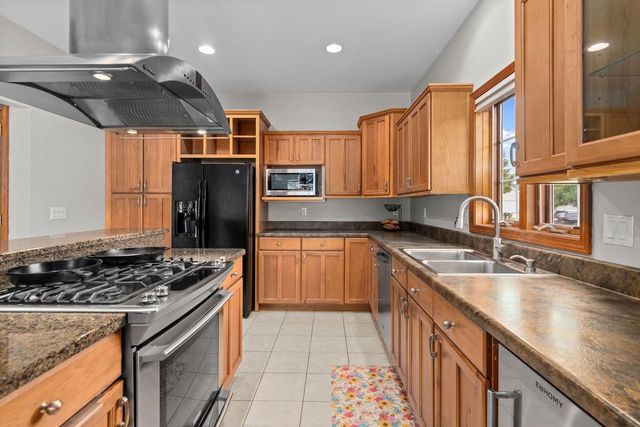 3152 SAVANNA WAY, Green Bay, WI 54311