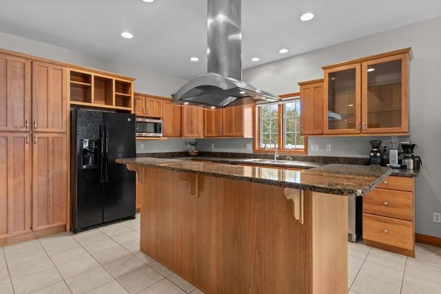 3152 SAVANNA WAY, Green Bay, WI 54311