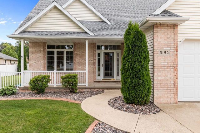 3152 SAVANNA WAY, Green Bay, WI 54311