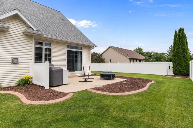 3152 SAVANNA WAY, Green Bay, WI 54311