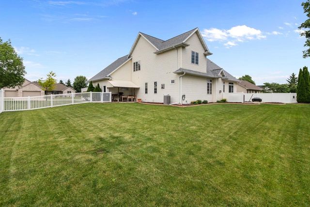 3152 SAVANNA WAY, Green Bay, WI 54311
