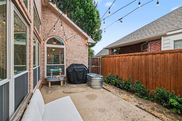 18711 Tall Oak Drive, Dallas, TX 75287