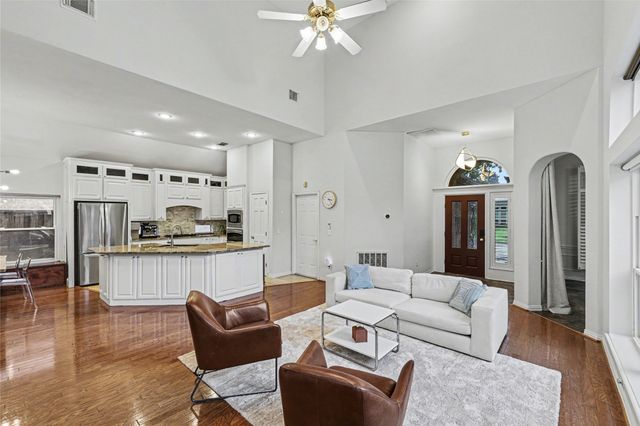 18711 Tall Oak Drive, Dallas, TX 75287