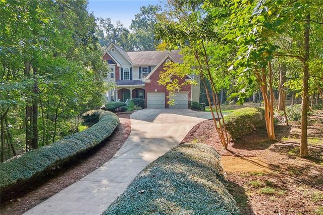 195 Sable Pointe Drive, Milton, GA 30004