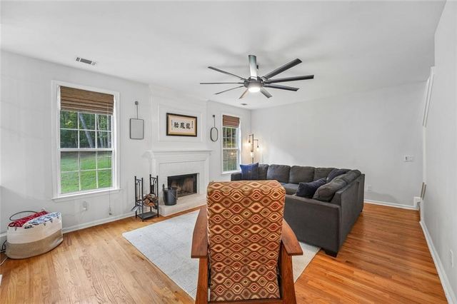 195 Sable Pointe Drive, Milton, GA 30004