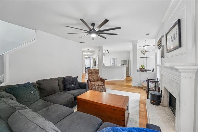 195 Sable Pointe Drive, Milton, GA 30004