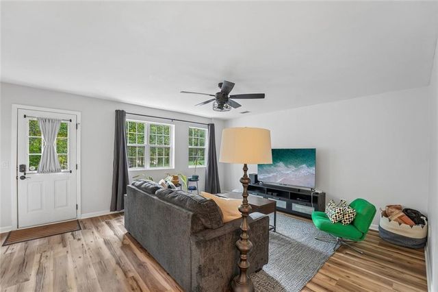 195 Sable Pointe Drive, Milton, GA 30004