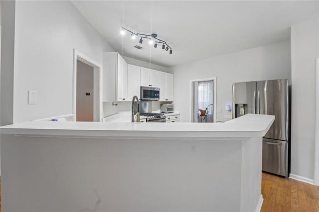 195 Sable Pointe Drive, Milton, GA 30004