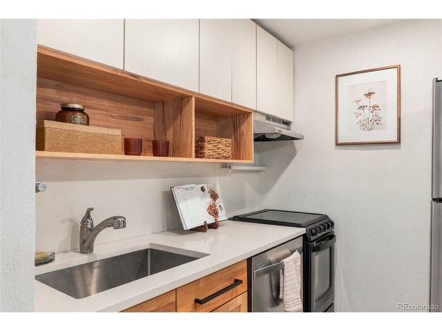 1270 N Marion St 207, Denver, CO 80218