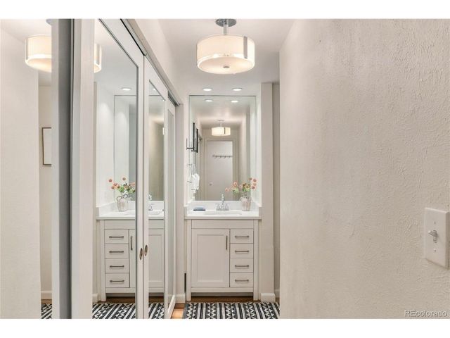 1270 N Marion St 207, Denver, CO 80218
