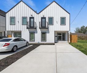 8634 Scott B Street, Houston, TX 77051