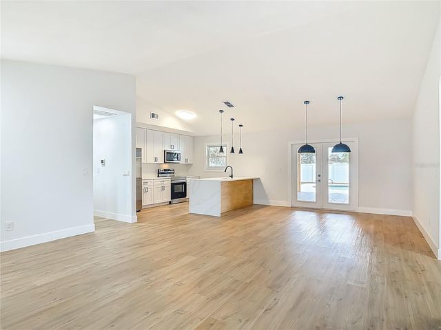 2320 CITRUS AVENUE, South Daytona, FL 32119