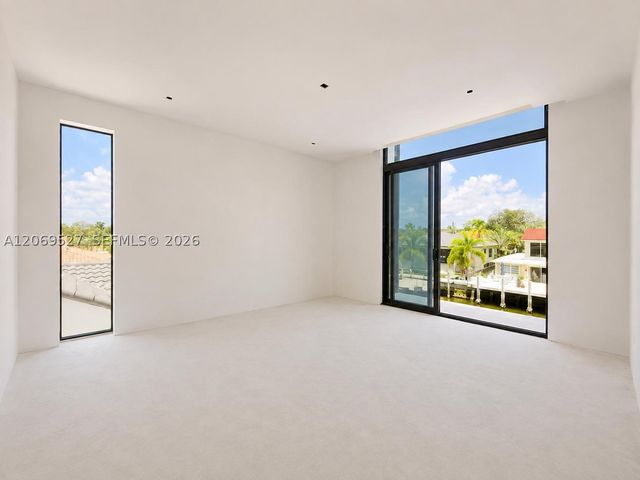2377 SE 15th St, Pompano Beach, FL 33062