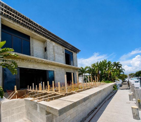 2377 SE 15th St, Pompano Beach, FL 33062