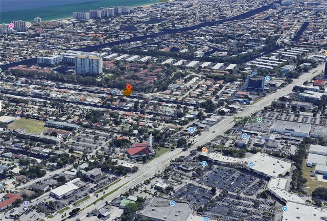 2377 SE 15th St, Pompano Beach, FL 33062